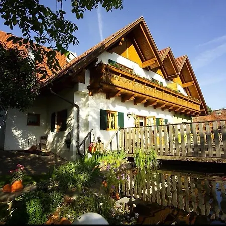 Kulinarischer Weinhof Florlwirt *