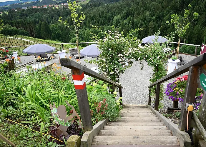 Kulinarischer Weinhof Florlwirt *