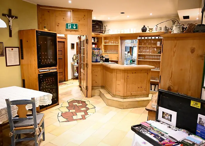 Värdshus Kulinarischer Weinhof Florlwirt *