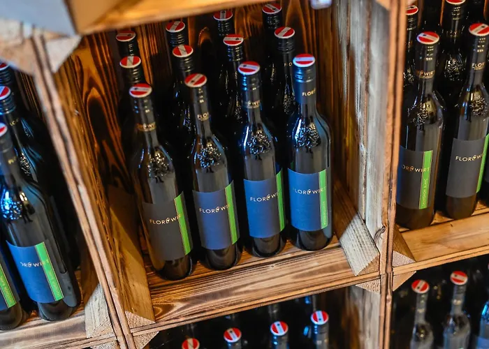 Värdshus Kulinarischer Weinhof Florlwirt *